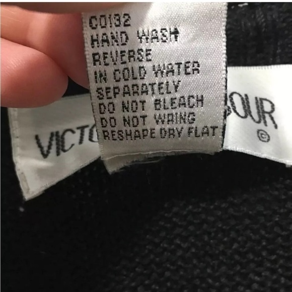 Victoria Harbour Cardigan Size Medium Sweater Black Brown Animal Print Vintage - Picture 7 of 8